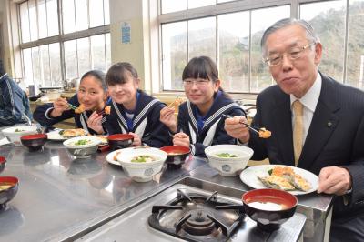 双中カキ料理