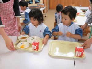 3歳児給食開始（11月8日から）の画像3