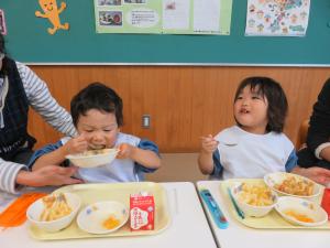 3歳児給食開始（11月8日から）の画像5