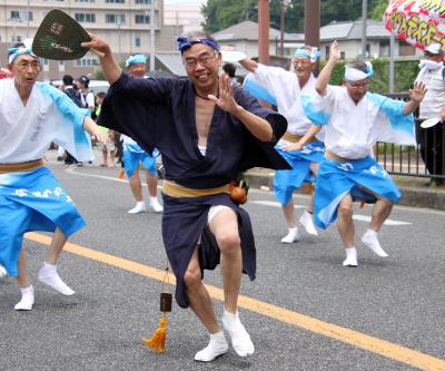 3部【入選】暑さ忘れて踊りまひょい　山口康博