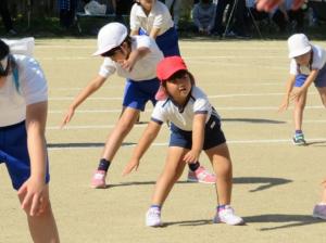 ラジオ体操をしている写真