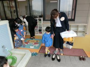 園児が入園式に参加している様子の写真6