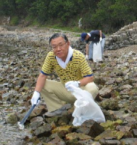 鰯浜海岸にて