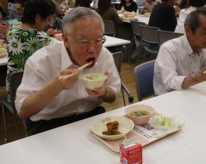 給食３
