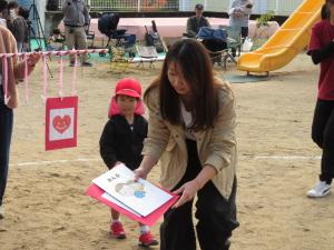 3歳児親子競技の様子