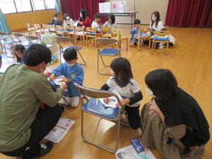 製作をしている様子