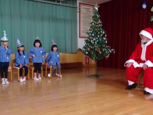 サンタさんに質問しているところ