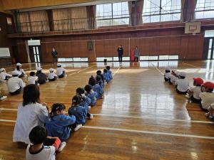 リズムジャンプをしている写真