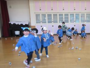 節分遊びをしているところ