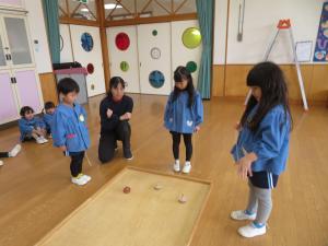 こま回し大会の様子