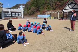 おはしもの避難をするときの約束を確認しているところ