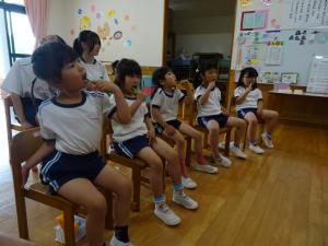 歯科健診を受けているところ